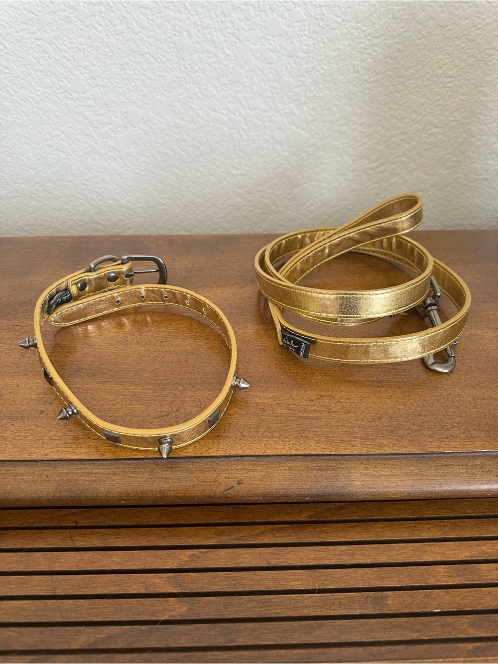 Nicole Miller Gold Metallic Dog Collar and Leash Set